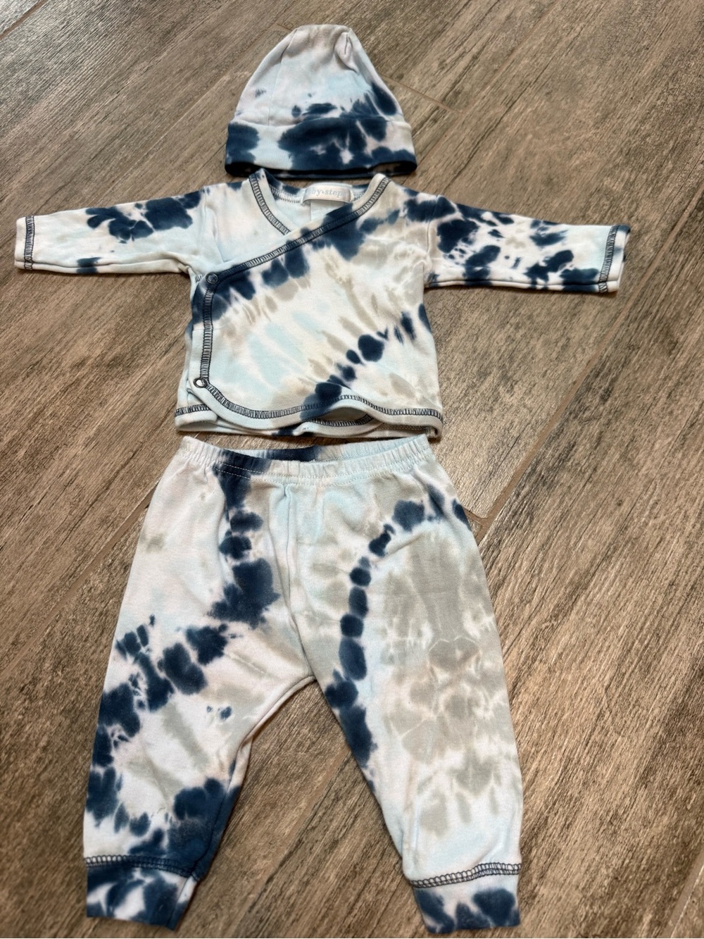 Baby Steps Navy and White Tie-Dye Baby Pajama Take Home Set with Hat - Newborn